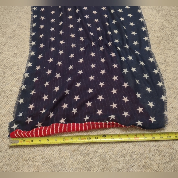 Festive Scarf - Picture 3 of 5